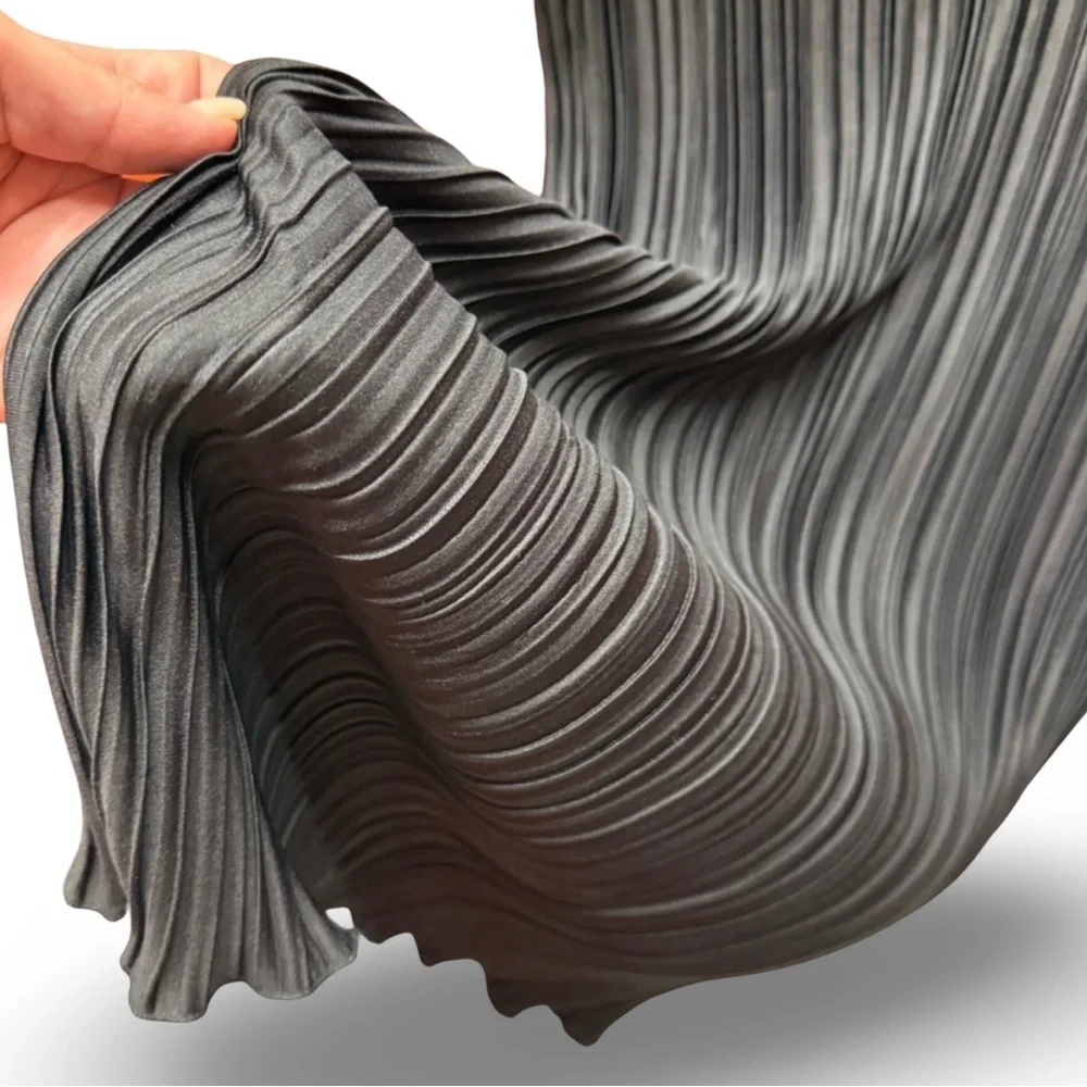 NWT Rails Jordy Midi Pleated Satin Long Sleeve Dress Black | XS - Picture 9 of 12